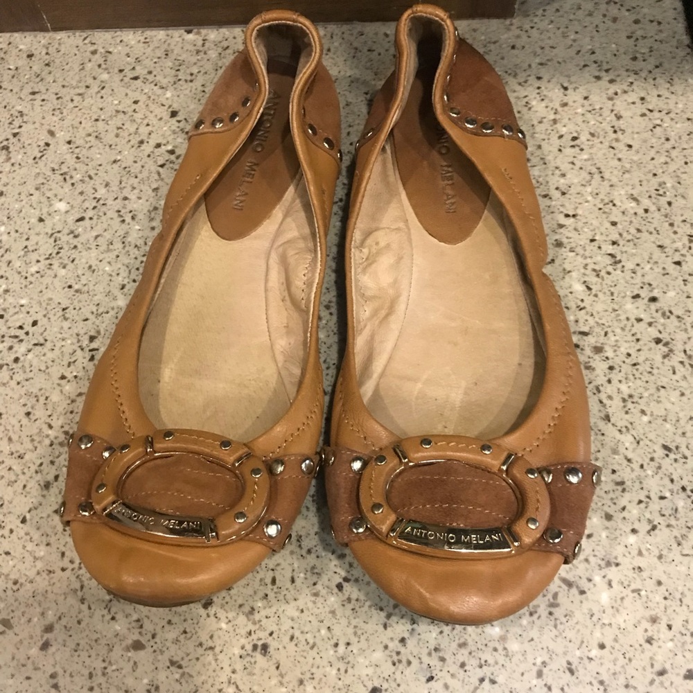 Antonio Melani Flats